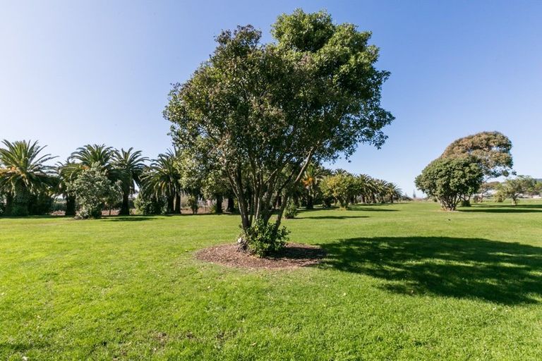 Photo of property in 31 Airini Road, Waimarama, Havelock North, 4294