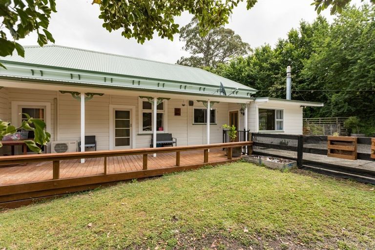 Photo of property in 2 Windsor Road, Waipawa, 4210
