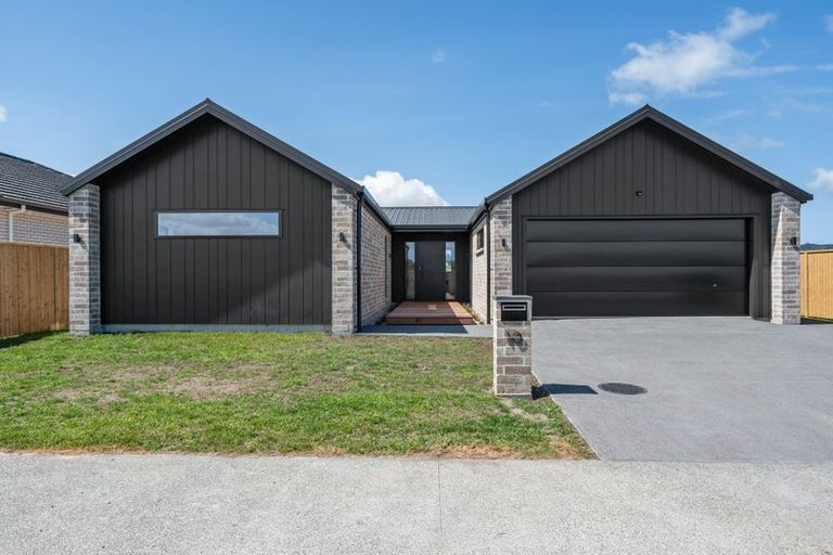 Photo of property in 10 Korimako Lane, One Tree Point, 0118