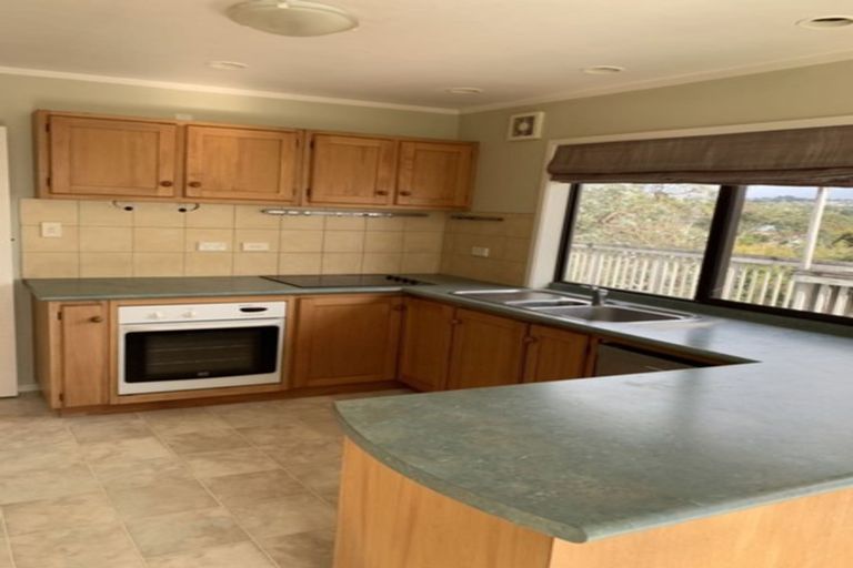 Photo of property in 13 Tainui Street, Torbay, Auckland, 0630