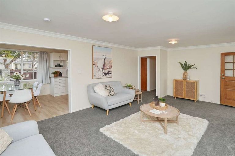 Photo of property in 4 Daytona Place, Parklands, Christchurch, 8083