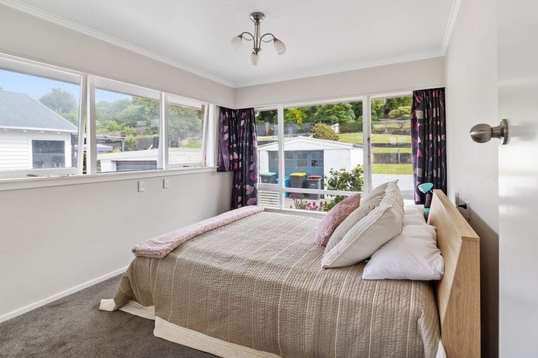 Photo of property in 5 Hobbs Street, Waimataitai, Timaru, 7910