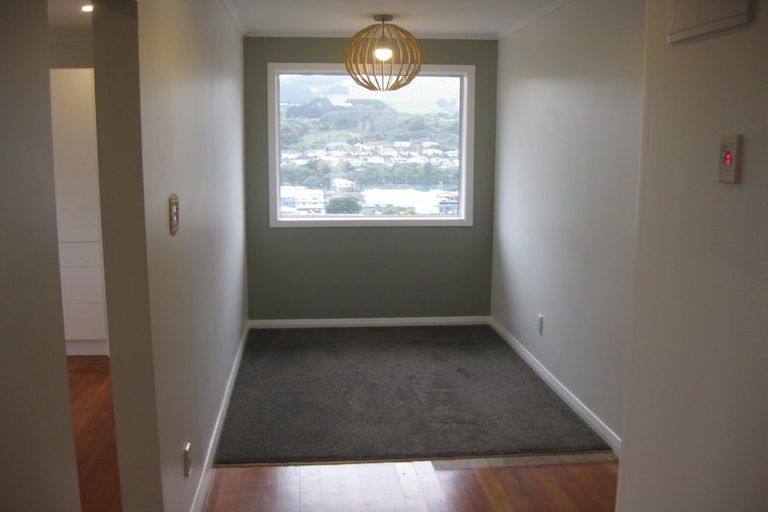 Photo of property in 17 Mascot Street, Tawa, Wellington, 5028