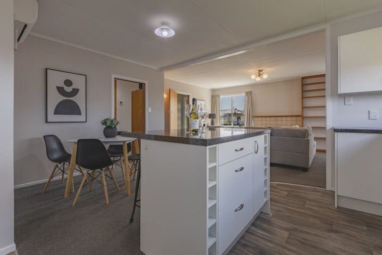 Photo of property in 11 Jull Crescent, Waipukurau, 4200