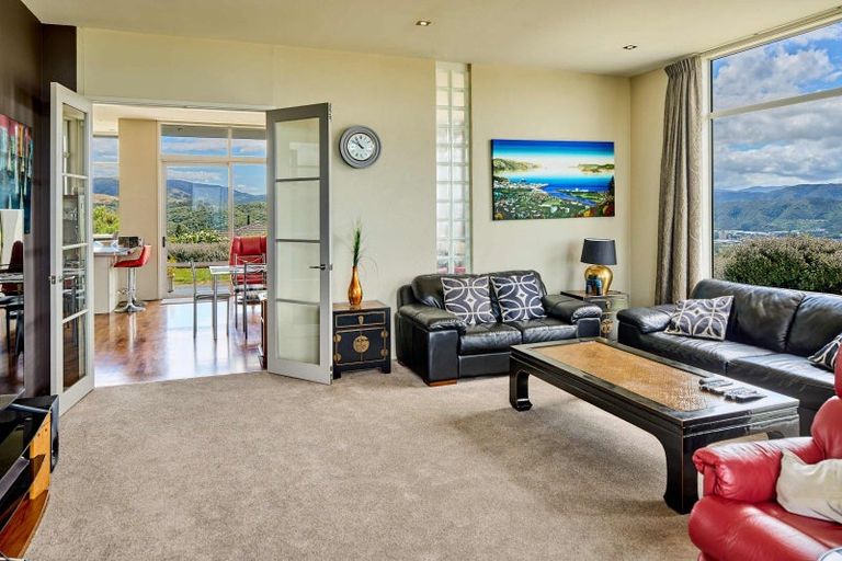 Photo of property in 11 Winifred Way, Belmont, Lower Hutt, 5010