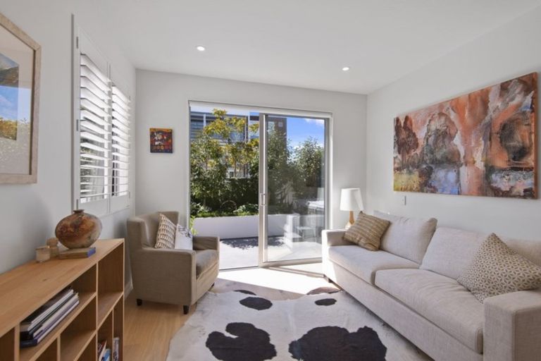 Photo of property in 49b Mcdougall Avenue, St Albans, Christchurch, 8014