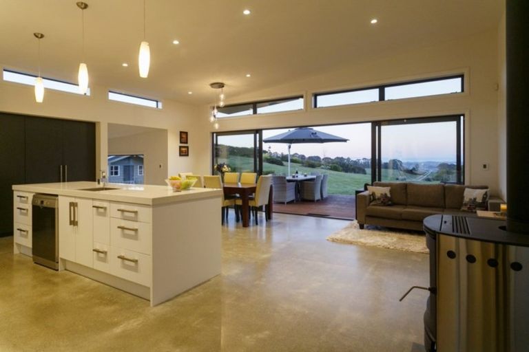 Photo of property in 55 Lomond Grove, Acacia Bay, Taupo, 3385
