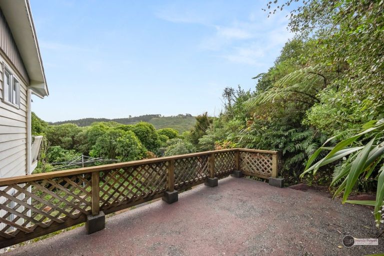 Photo of property in 3d Maungaraki Road, Korokoro, Lower Hutt, 5012