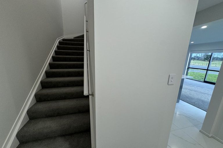 Photo of property in 2 Kaitiaki Drive, Clarks Beach, 2122