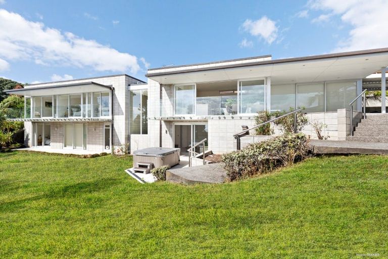 Photo of property in 25 Braemar Road, Castor Bay, Auckland, 0620