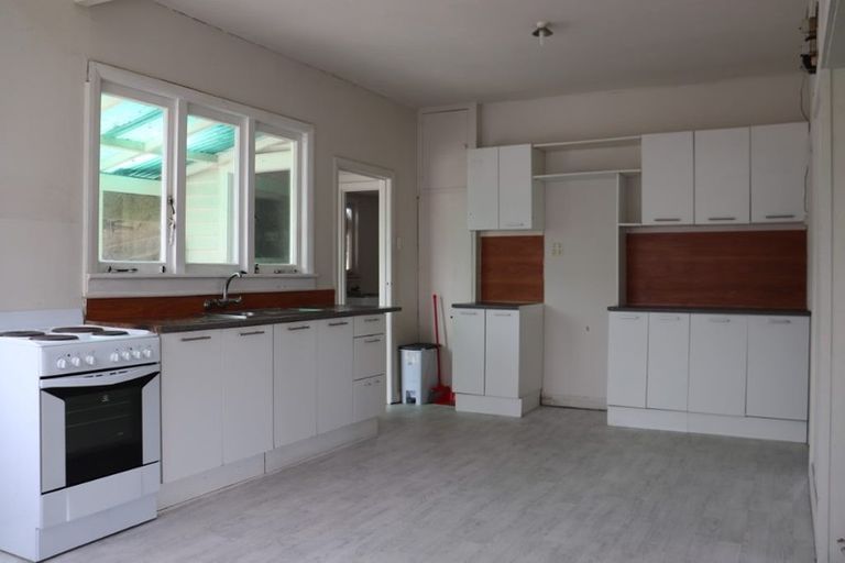 Photo of property in 8a Hill Road, Hillpark, Auckland, 2102
