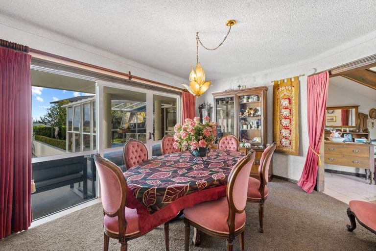 Photo of property in 43 St Annes Crescent, Wattle Downs, Auckland, 2103