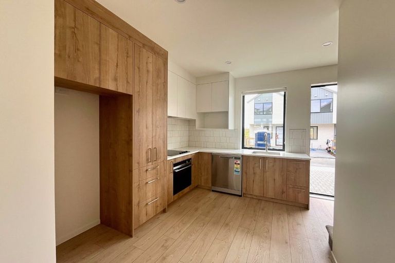 Photo of property in 9/21 Makomako Drive, Orewa, 0931