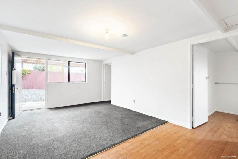 Photo of property in 5 Tango Place, Henderson, Auckland, 0610