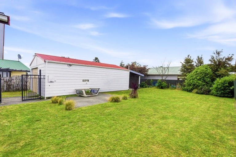 Photo of property in 16 Raukura Street, Turangi, 3334
