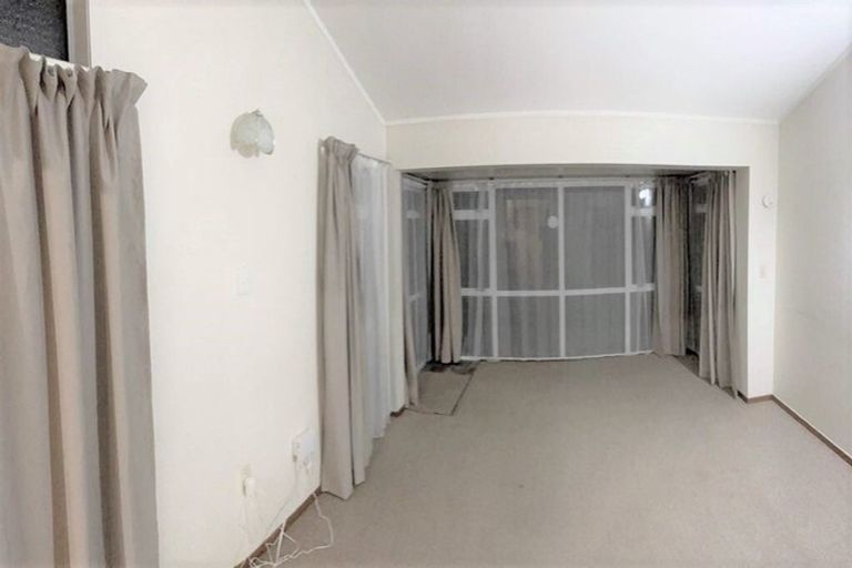 Photo of property in 2/462 Hillsborough Road, Mount Roskill, Auckland, 1041
