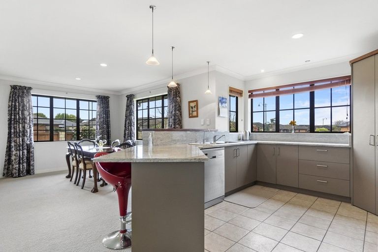 Photo of property in 11 Woodham Place, Rototuna North, Hamilton, 3210