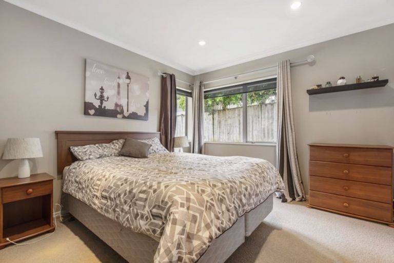 Photo of property in 13 Packspur Drive, Flat Bush, Auckland, 2016