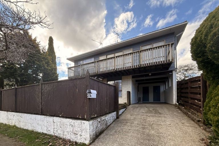 Photo of property in 27a Gemstone Drive, Birchville, Upper Hutt, 5018