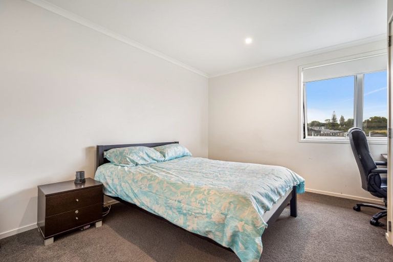 Photo of property in 63n Westgate Drive, Massey, Auckland, 0614