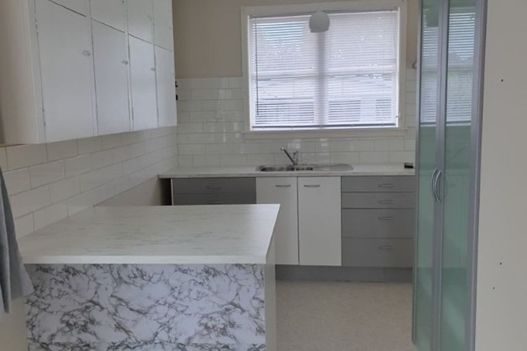 Photo of property in 187 Birkdale Road, Birkdale, Auckland, 0626