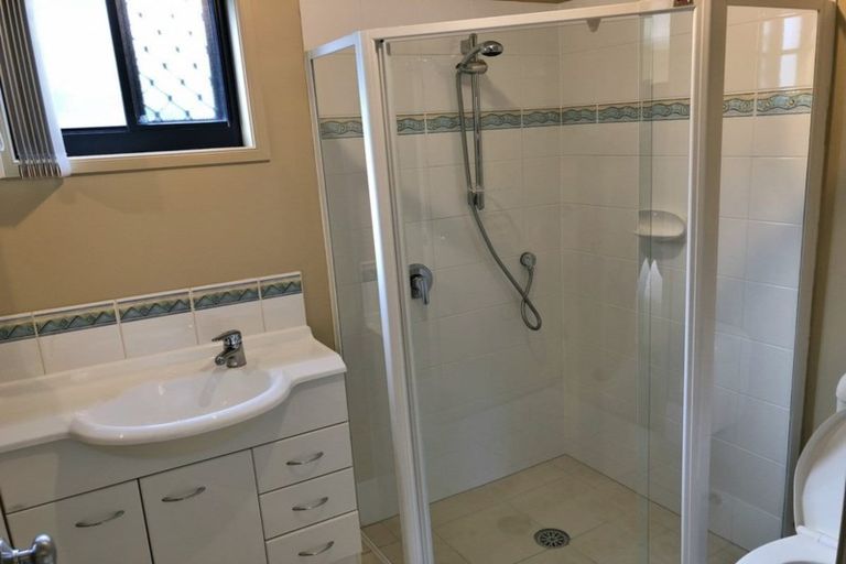 Photo of property in 6a Voyager Drive, Gulf Harbour, Whangaparaoa, 0930