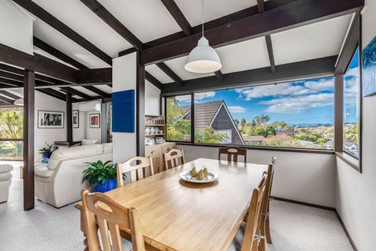 Photo of property in 18 Amante Crescent, Mairangi Bay, Auckland, 0630