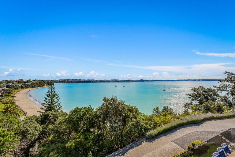 Photo of property in 79 De Luen Avenue, Tindalls Beach, Whangaparaoa, 0930