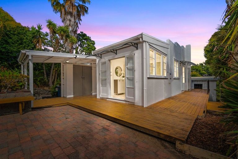 Photo of property in 1/8 Millbrook Road, Henderson, Auckland, 0612