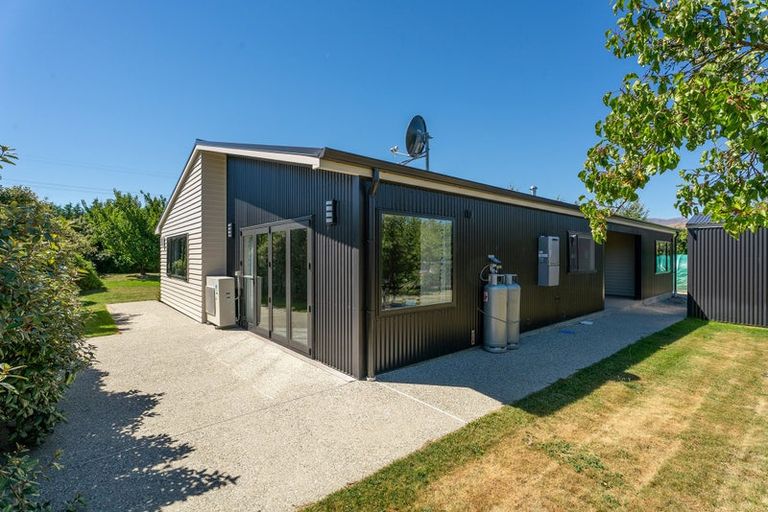 Photo of property in 25 Hall Road, Bannockburn, Cromwell, 9384