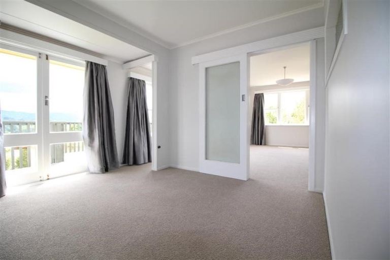 Photo of property in 21 Phillip Avenue, Glen Eden, Auckland, 0602