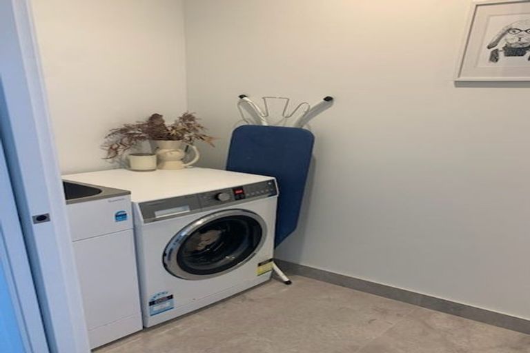 Photo of property in 14 Kaiwawao Lane, Hobsonville, Auckland, 0616