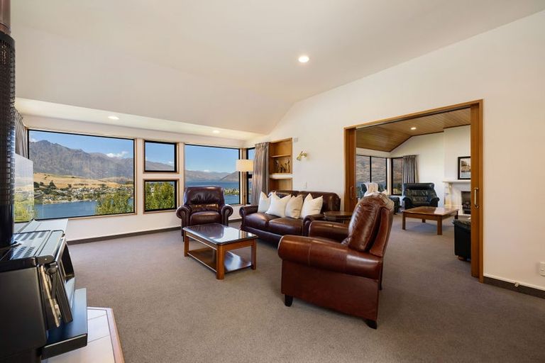 Photo of property in 4 Peregrine Place, Queenstown, 9300