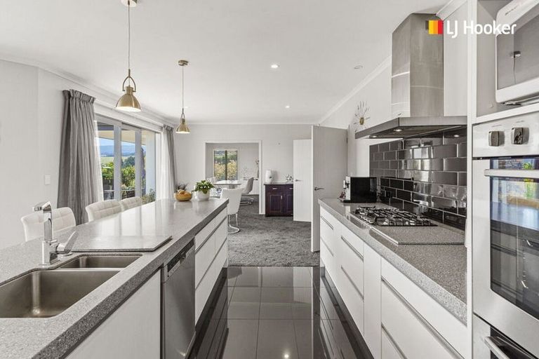 Photo of property in 218 Gladstone Road North, Mosgiel, 9024