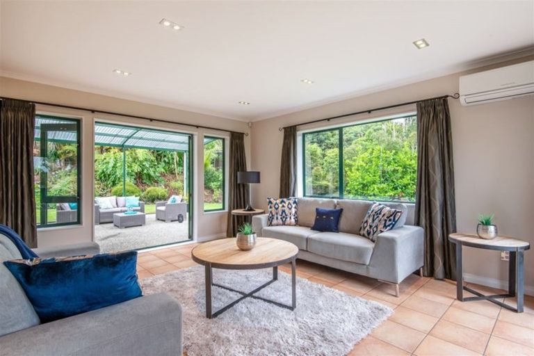 Photo of property in 105 Polo Prince Drive, Totara Park, Manurewa, 2576