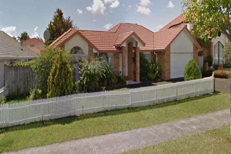 Photo of property in 6 Jane Eyre Drive, Somerville, Auckland, 2014