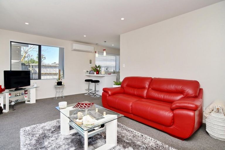 Photo of property in 3a Lindis Lane, New Brighton, Christchurch, 8083