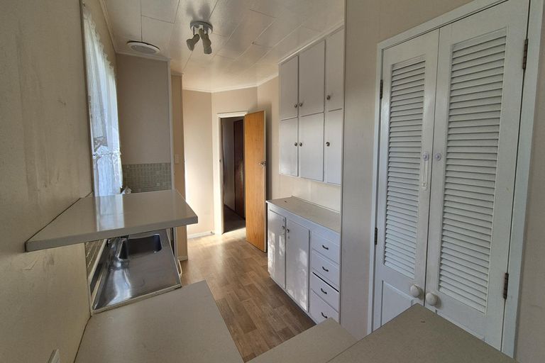 Photo of property in 46 Larne Avenue, Pakuranga Heights, Auckland, 2010