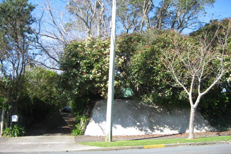 Photo of property in 73 Brooklands Road, Brooklands, New Plymouth, 4310
