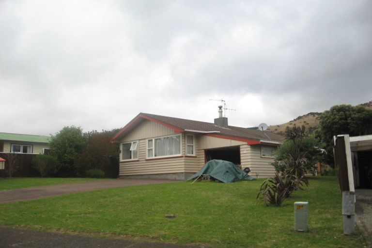 Photo of property in 14 Porter Place, Paekakariki, 5034