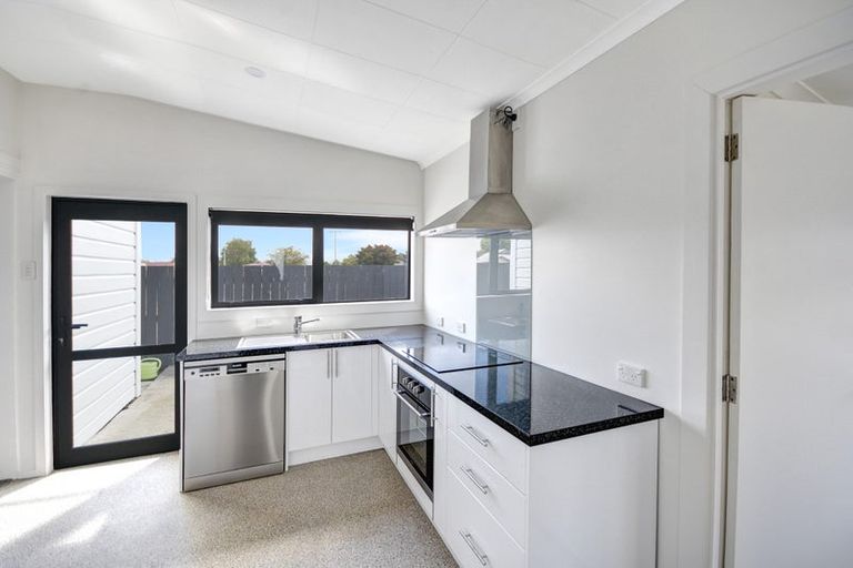 Photo of property in 4 Cross Street, Milton, 9220