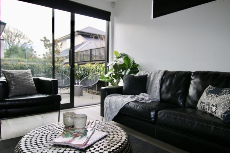 Photo of property in 138e Holly Road, St Albans, Christchurch, 8014