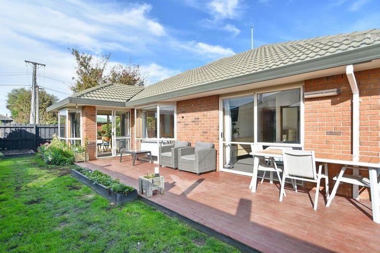 Photo of property in 5 Rossiter Avenue, Redwood, Christchurch, 8051