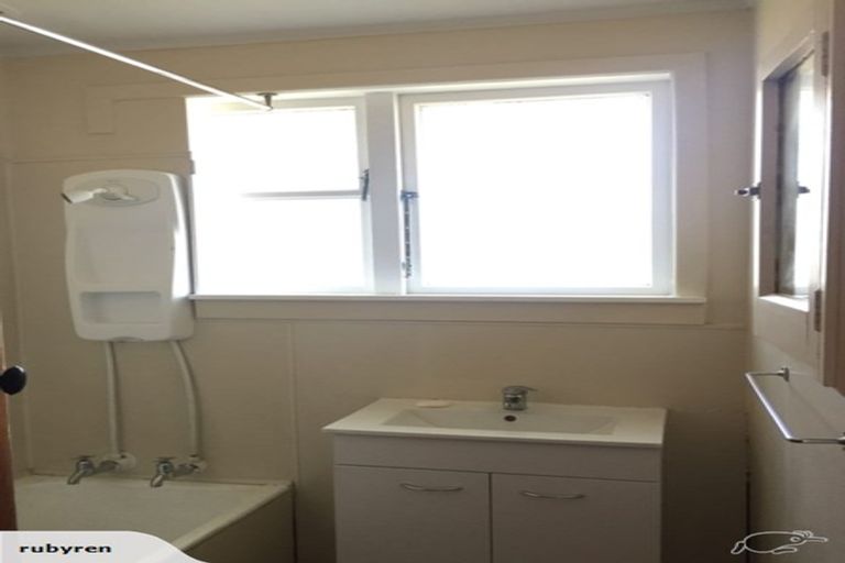 Photo of property in 43 Manuka Crescent, Hillcrest, Rotorua, 3015