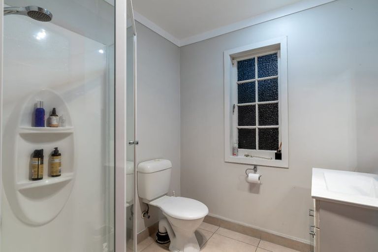 Photo of property in 518e West Coast Road, Oratia, Auckland, 0604