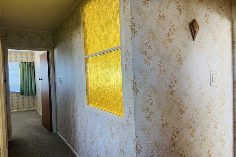 Photo of property in 1/8 Russell Road, Manurewa, Auckland, 2102