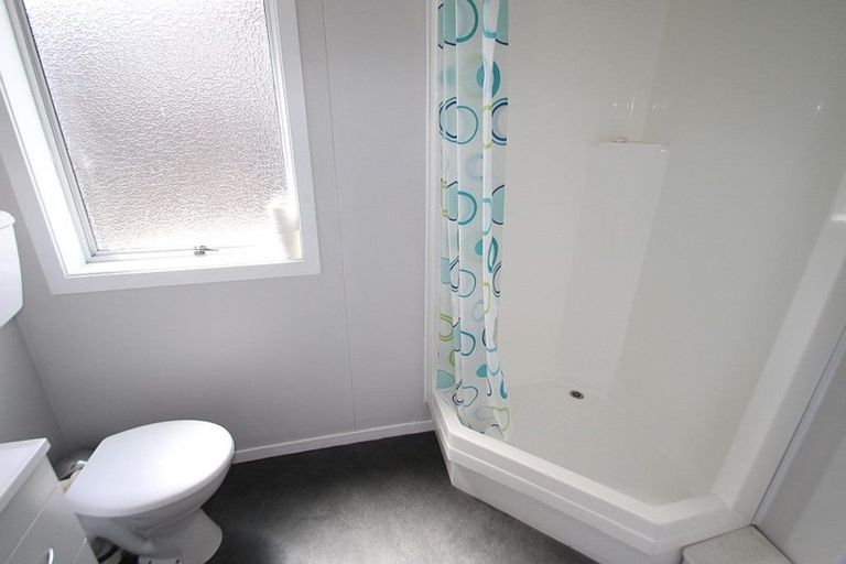 Photo of property in 6 Aotea Crescent, Gore, 9710