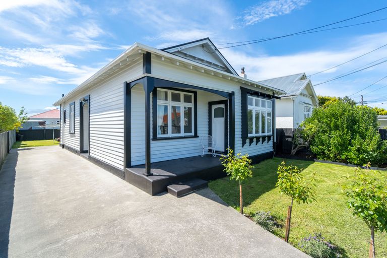Photo of property in 17 Trafalgar Street, Saint Kilda, Dunedin, 9012