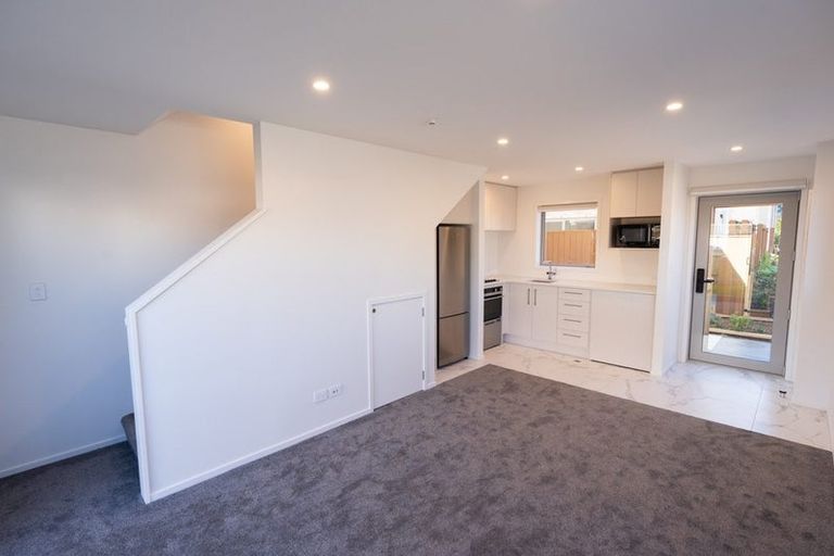Photo of property in 4/183 Cambridge Terrace, Fairfield, Lower Hutt, 5011