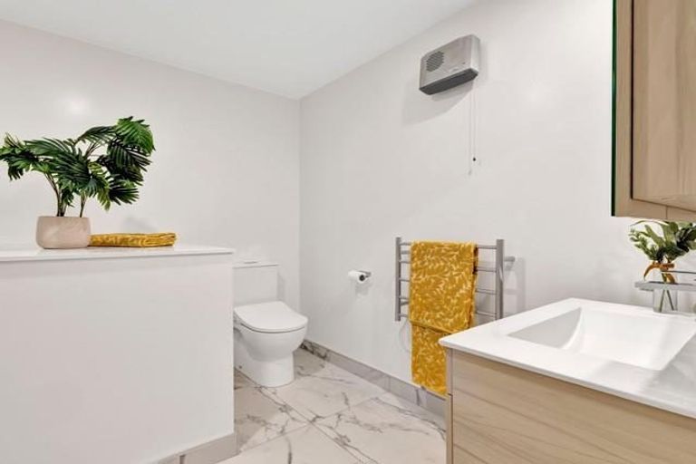 Photo of property in 2/36 Aberdeen Street, Christchurch Central, Christchurch, 8013